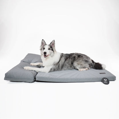 Waterproof Oxford Orthopedic Pet Mat – Car Trunk Protector & Travel Dog Bed
